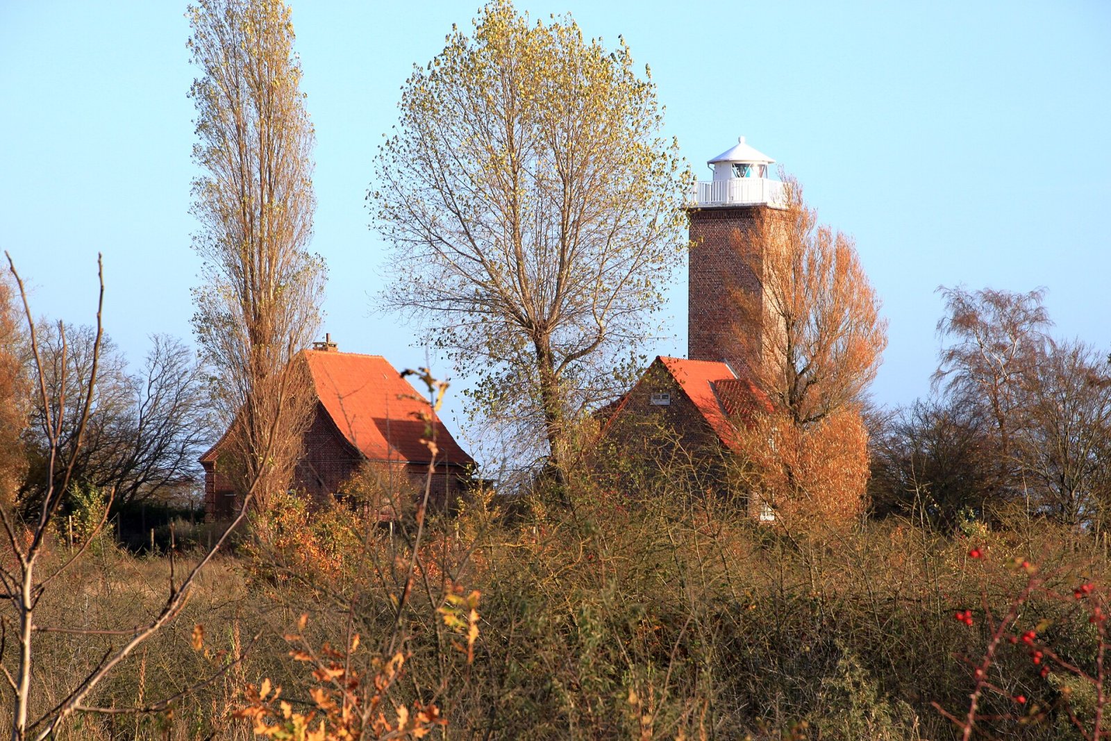 Pelzerhaken Lighthouse: Un Faro di Storia e Bellezza — Neustadt in Holstein