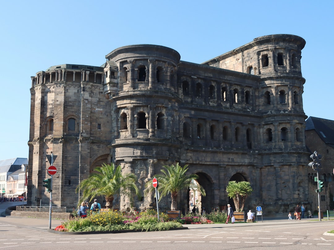 Esplorando la Porta Nigra di Treviri: Storia e Fascino - Trier | Secret World Trip Planner