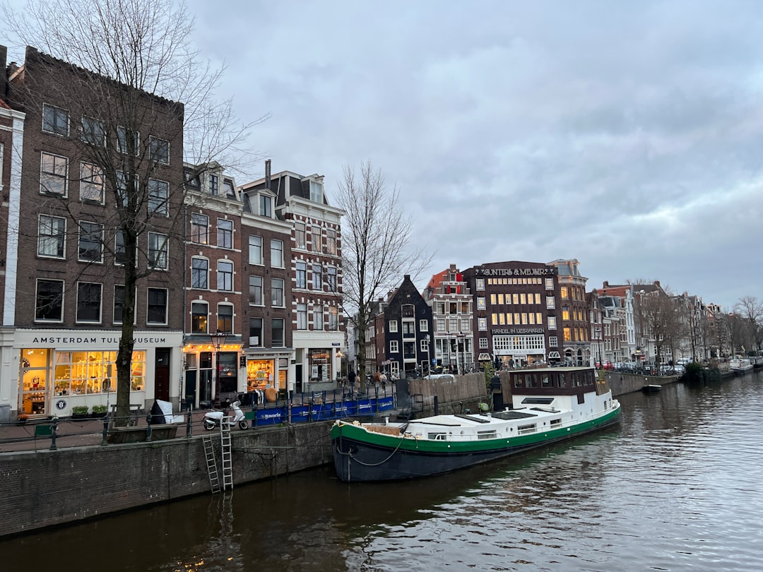 Die besten Wanderlog-Alternativen für Amsterdam 2026 - Amsterdam | Secret World Trip Planner