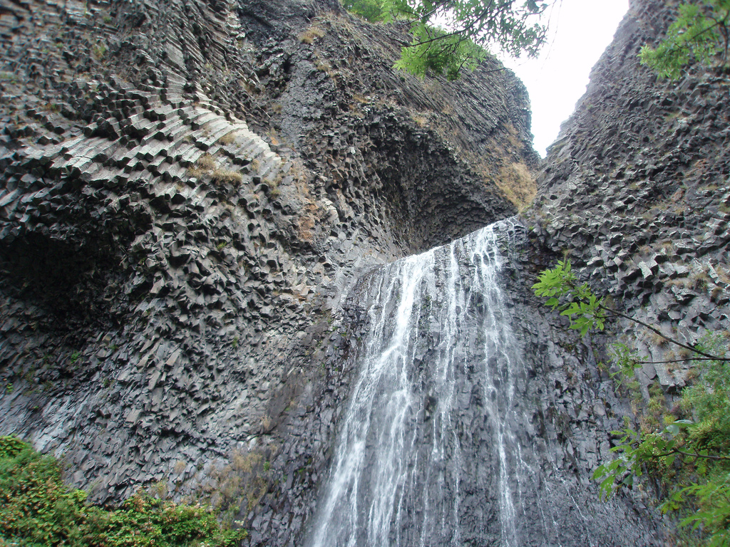 Discover the Wonders of Cascade du Ray-Pic in France — Cros-de-Géorand