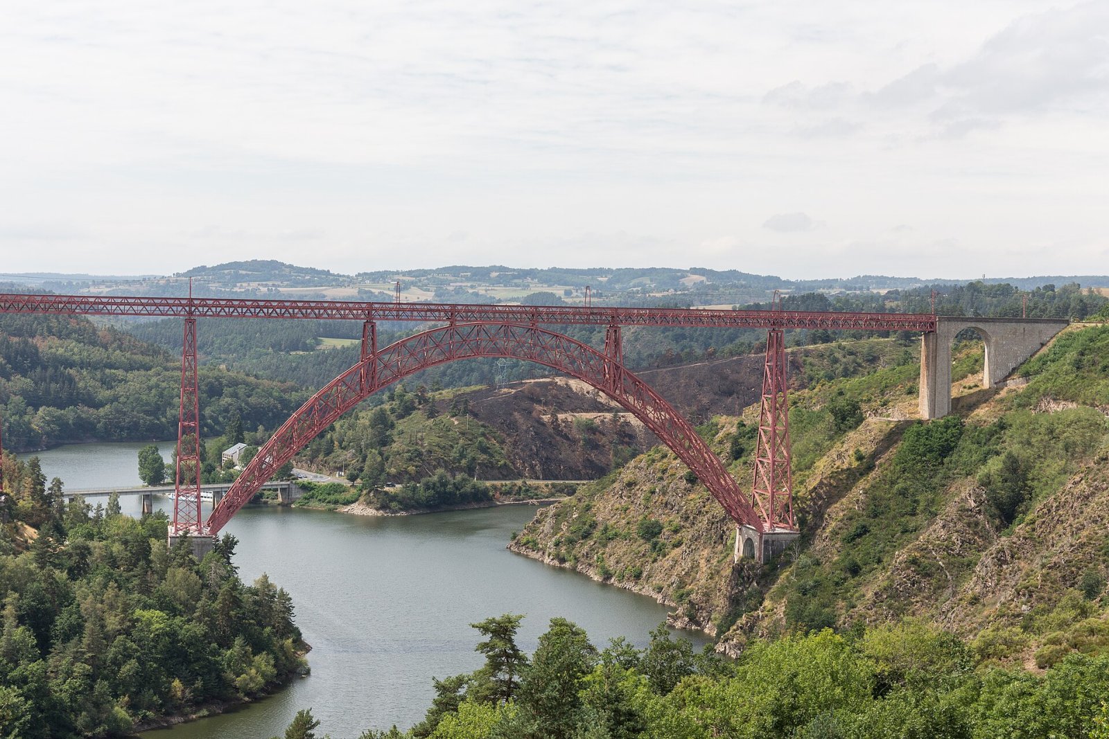 Viaduc de Garabit: un capolavoro di ingegneria in Francia - Les Ternes | Secret World Trip Planner
