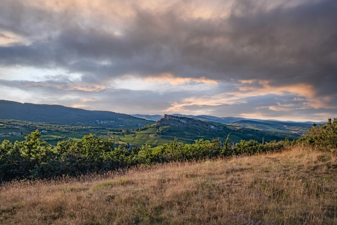 Roche de Solutré: ein Naturjuwel in Burgund — Donzy-le-Pertuis