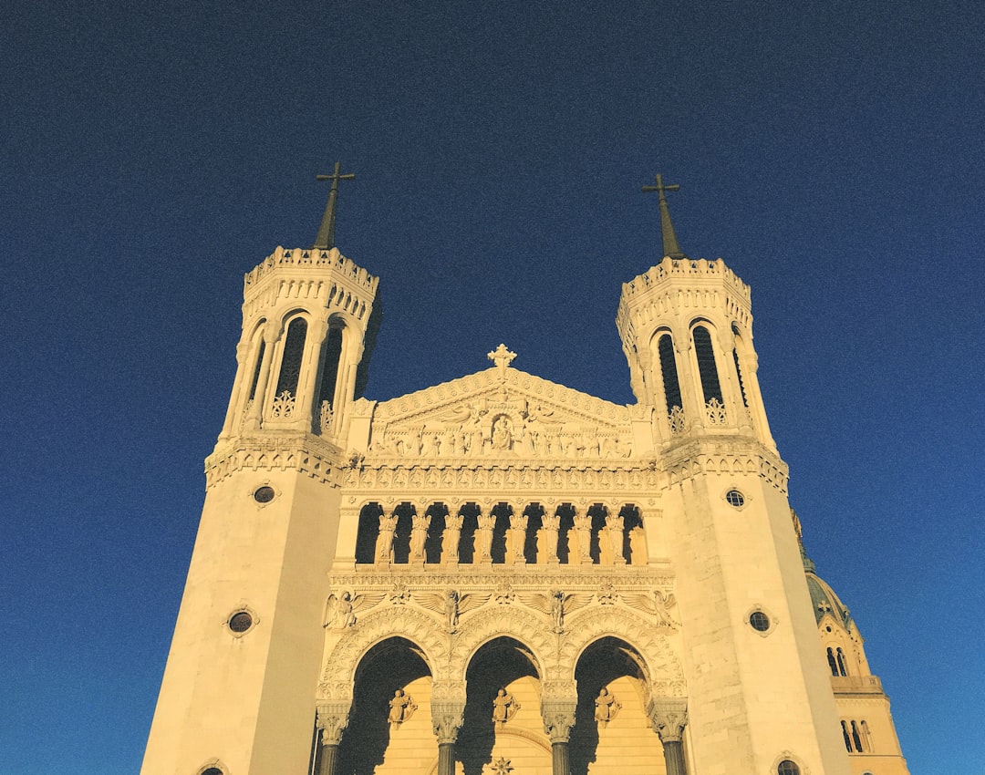Entdecken Sie die Cathédrale Saint-Jean in Lyon: ein kulturelles Juwel — Lyon