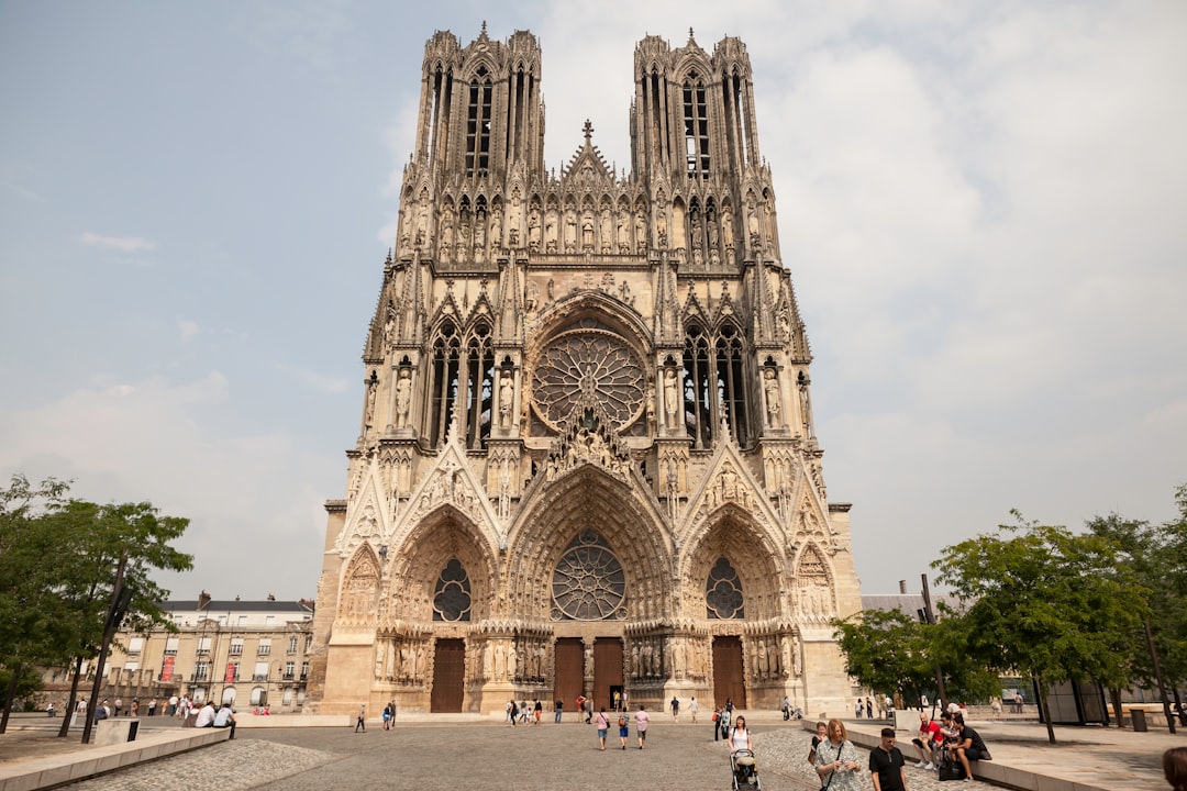 Visita la maestosa Cathédrale de Reims: un capolavoro gotico - Reims | Secret World Trip Planner