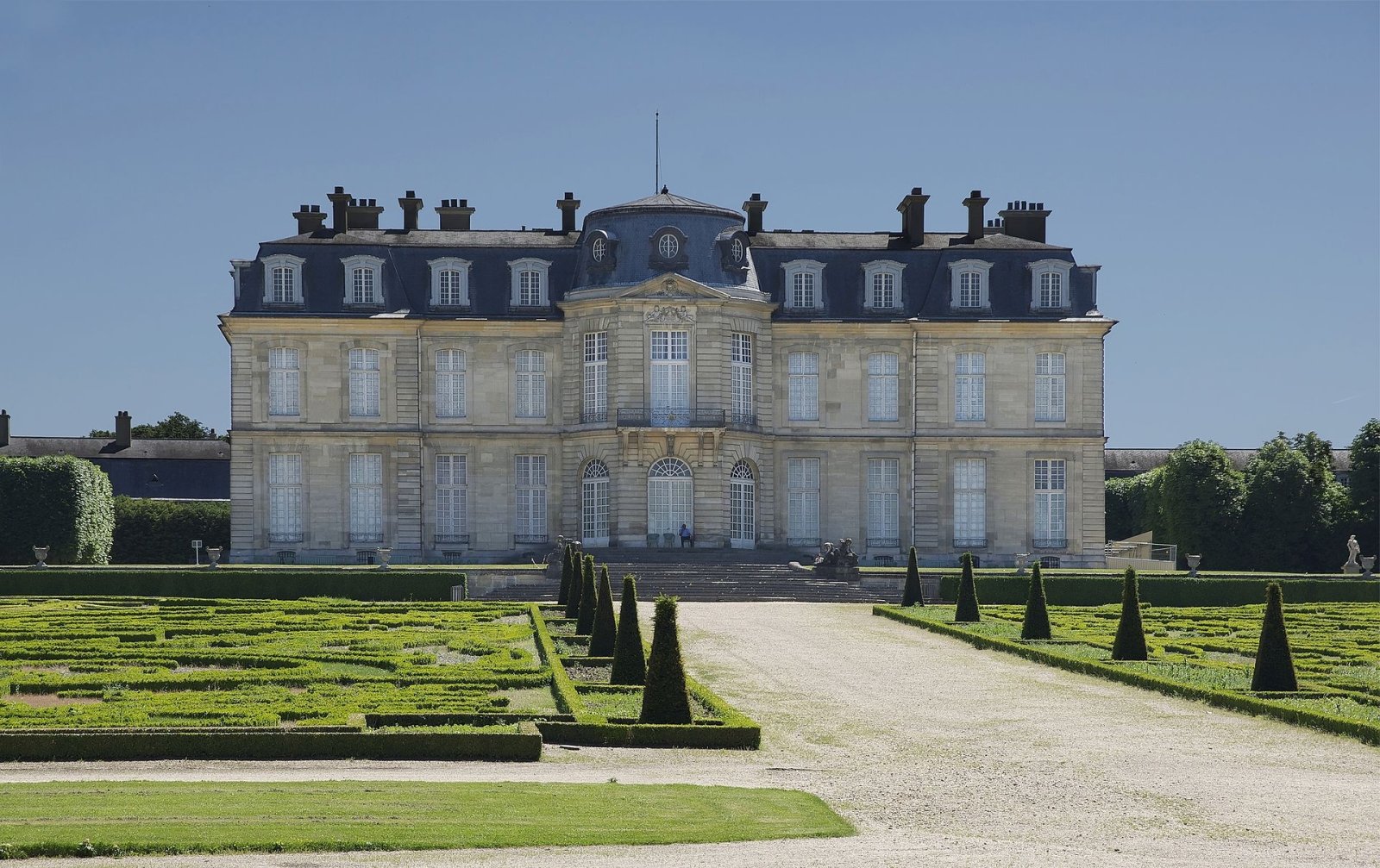 Entdecken Sie den Charme des Château de Champs-sur-Marne - Champs-sur-Marne | Secret World Trip Planner