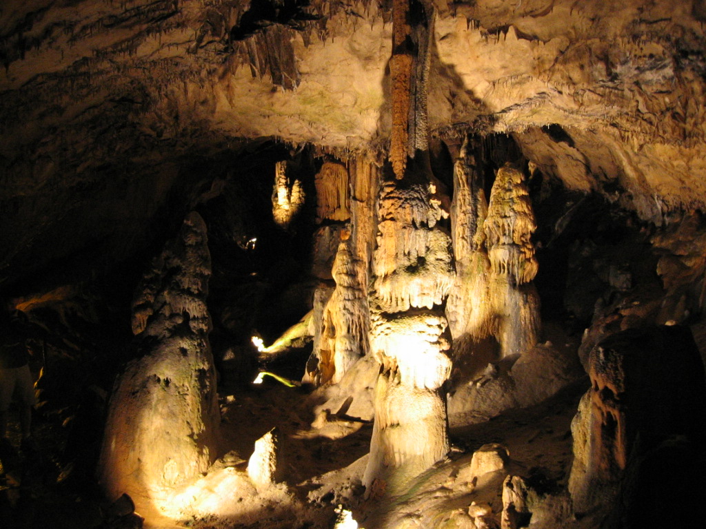 Discover the Enchanting Grotte d'Osselle in Bourgogne-Franche-Comté — Abbans-Dessous