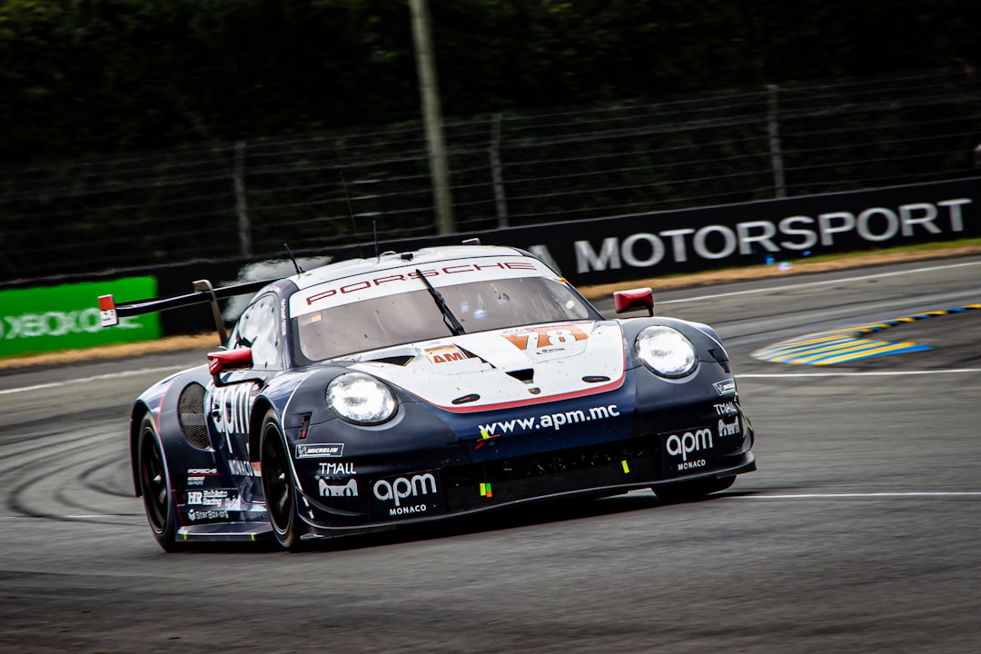 Circuit de la Sarthe: Das Rennerlebnis in Le Mans - Le Mans | Secret World Trip Planner