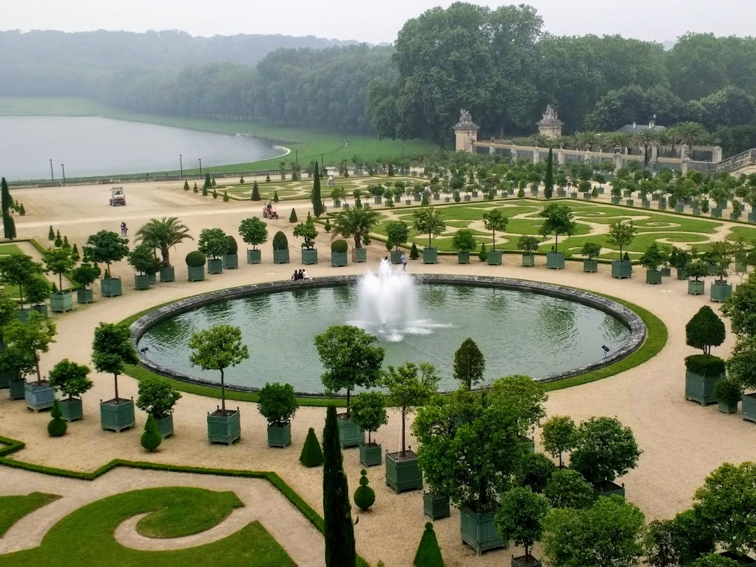 Entdecken Sie den Étang de Chèvreloup: ein Naturparadies in Versailles — Versailles
