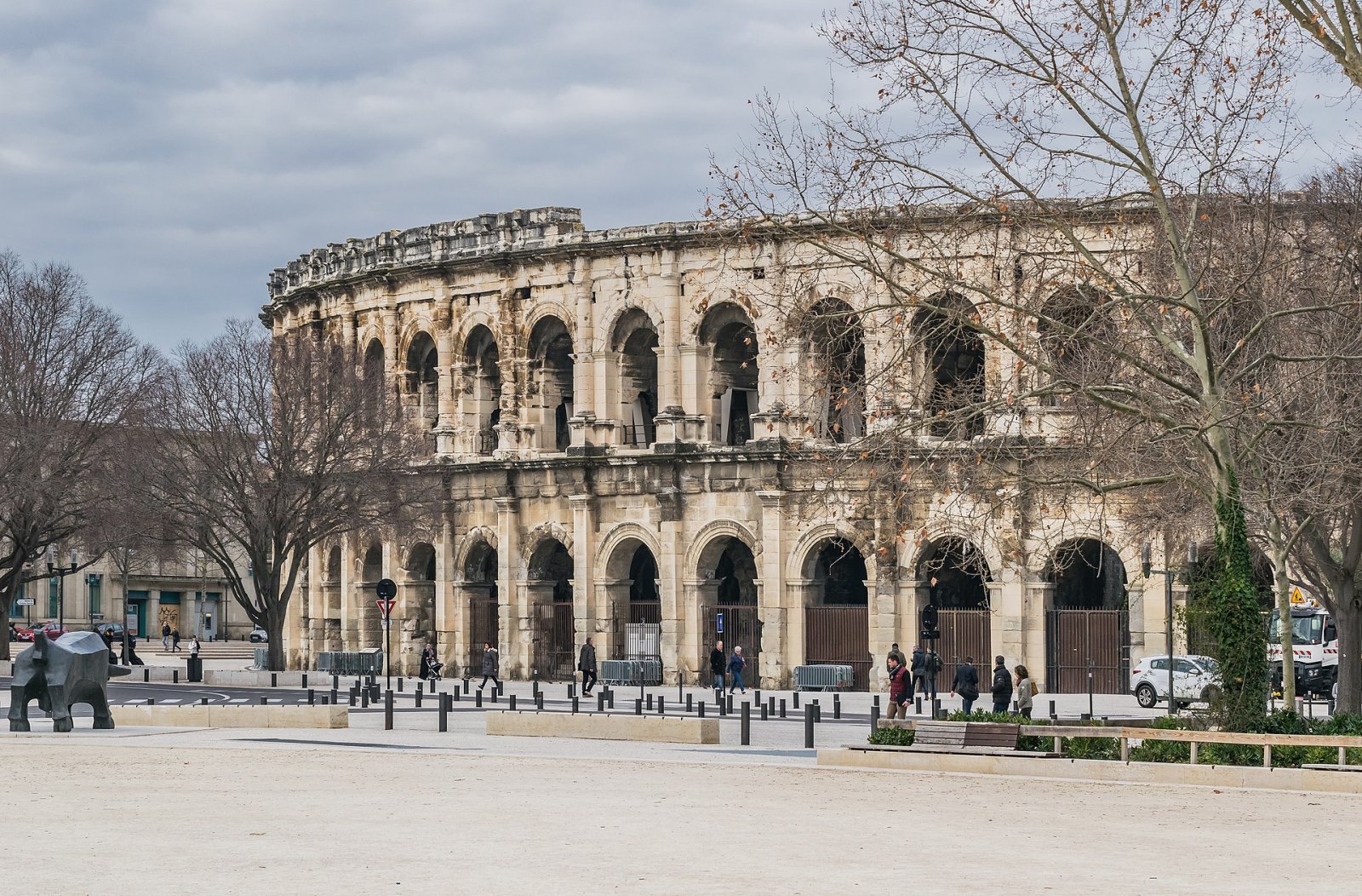 Esplora le Arènes de Nîmes: un tesoro della storia romana — Nîmes
