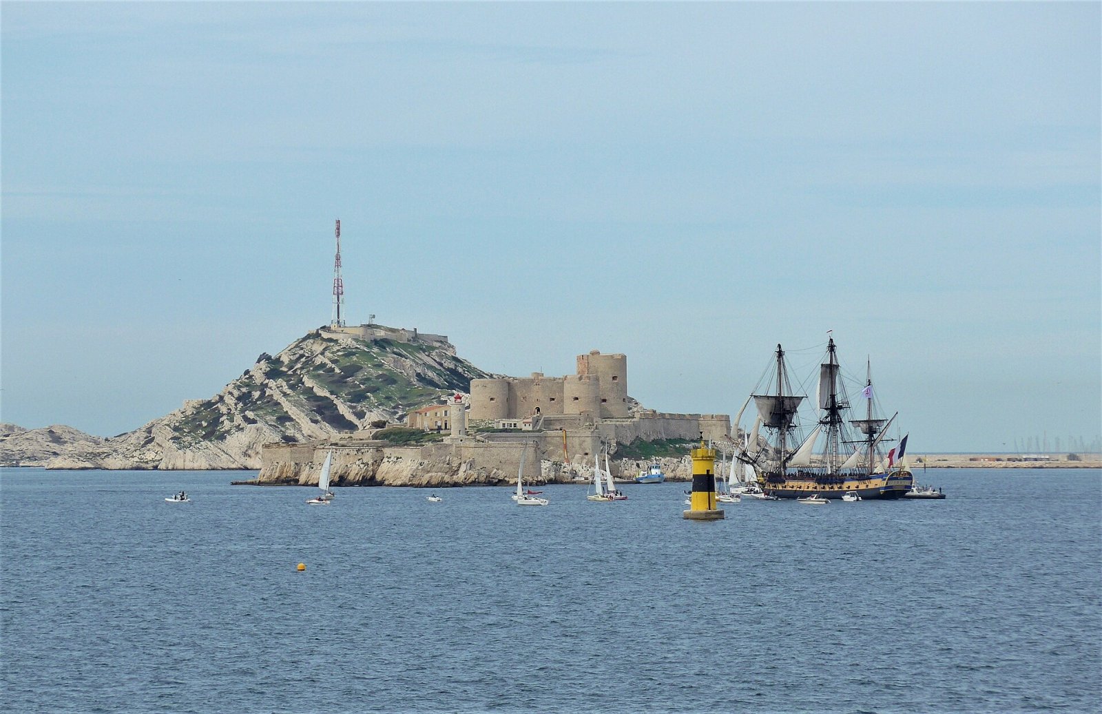 Scopri il fascino del Château d'If a Marsiglia - Marseille | Secret World Trip Planner