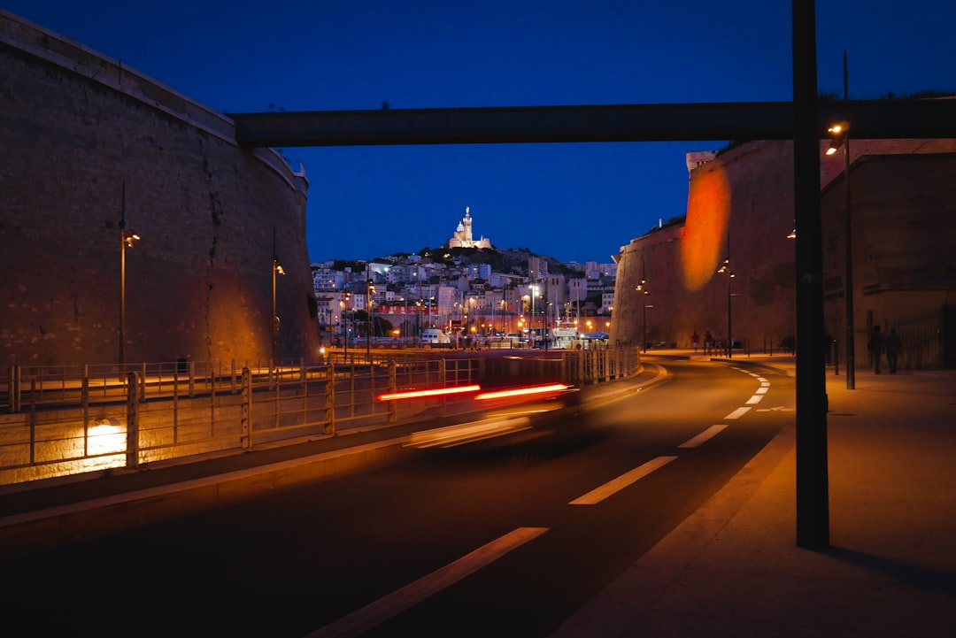 Entdecken Sie die Basilique Notre-Dame de la Garde in Marseille - Marseille | Secret World Trip Planner