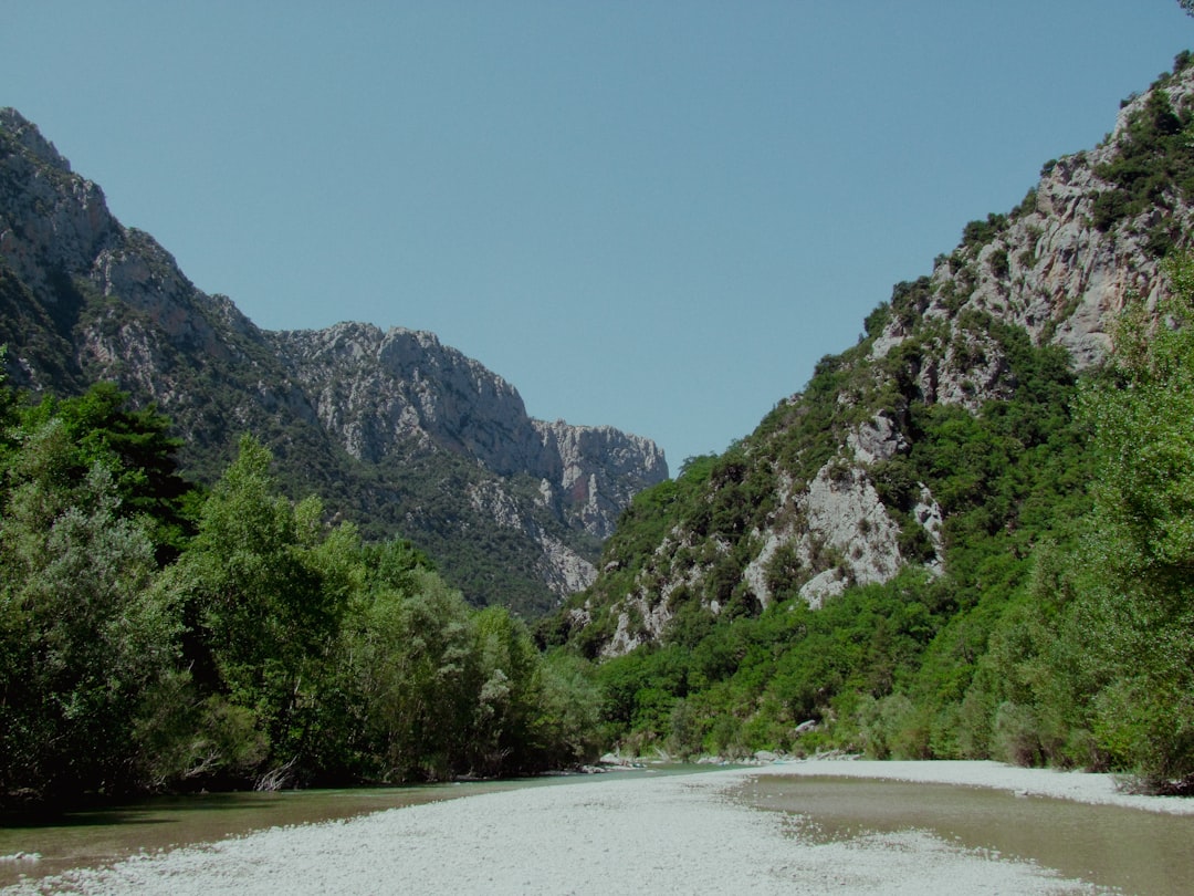Gorges du Verdon: un paradiso naturale in Provenza - Aiguines | Secret World Trip Planner
