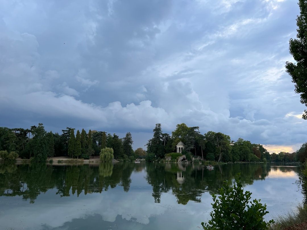 Lac de Sainte-Croix: ein Naturjuwel in der Provence - Sainte-Croix-du-Verdon | Secret World Trip Planner