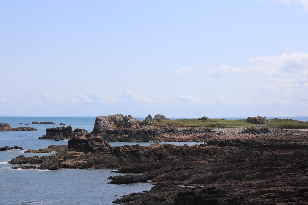 Entdecken Sie den Zauber der Île de Bréhat in der Bretagne — Pommeuse