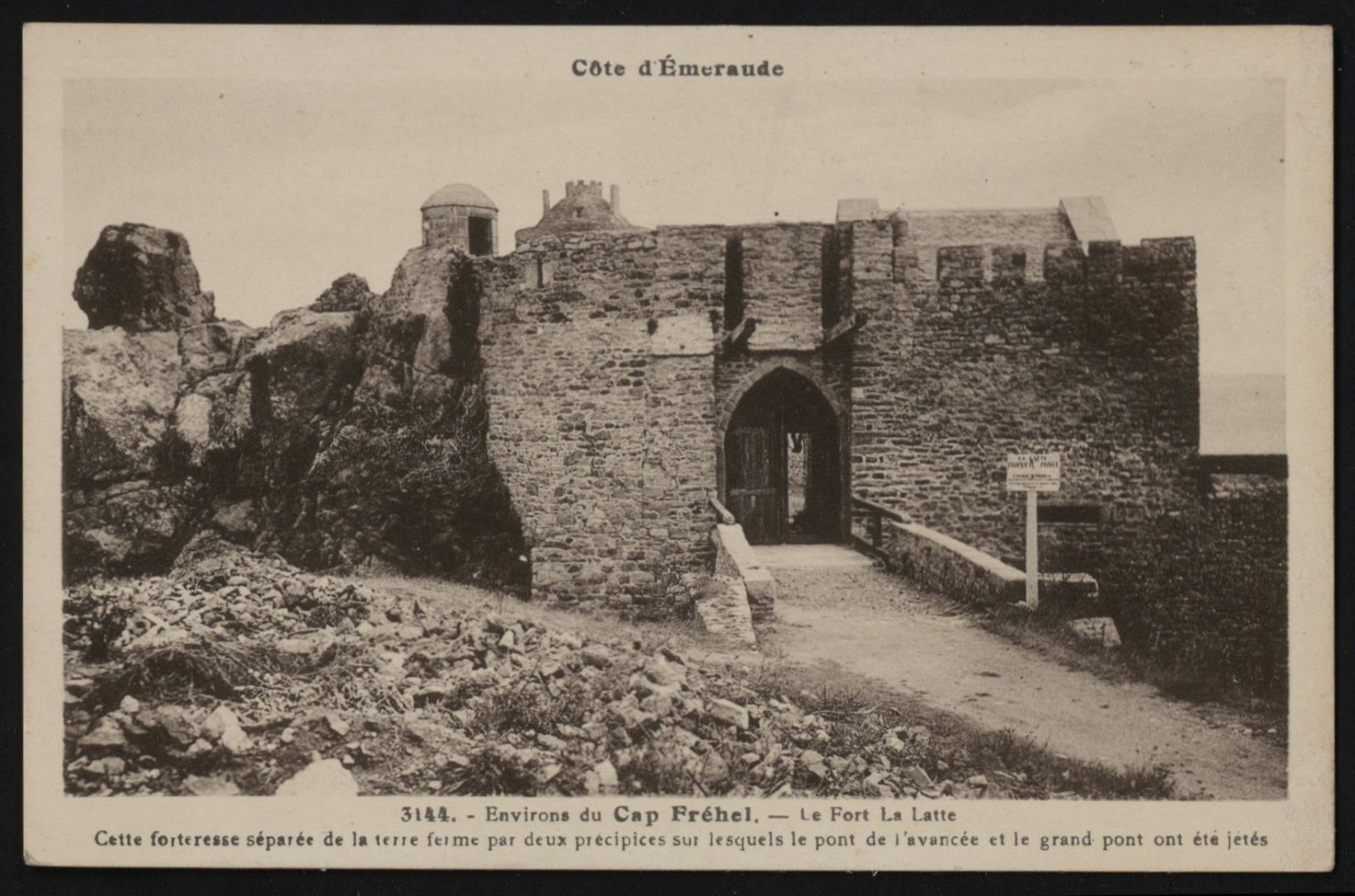 Fort La Latte: The History and Beauty of Brittany - Longjumeau | Secret World Trip Planner