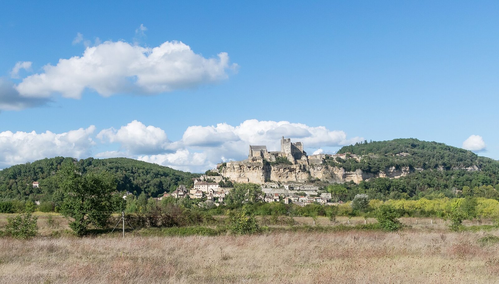 Discover the Charm of Château de Beynac in France — Vézac