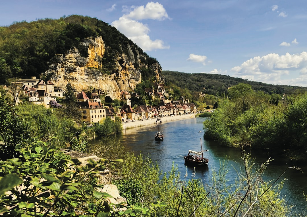 Discover La Roque-Gageac: A Gem of Nouvelle-Aquitaine - La Roque-Gageac | Secret World Trip Planner