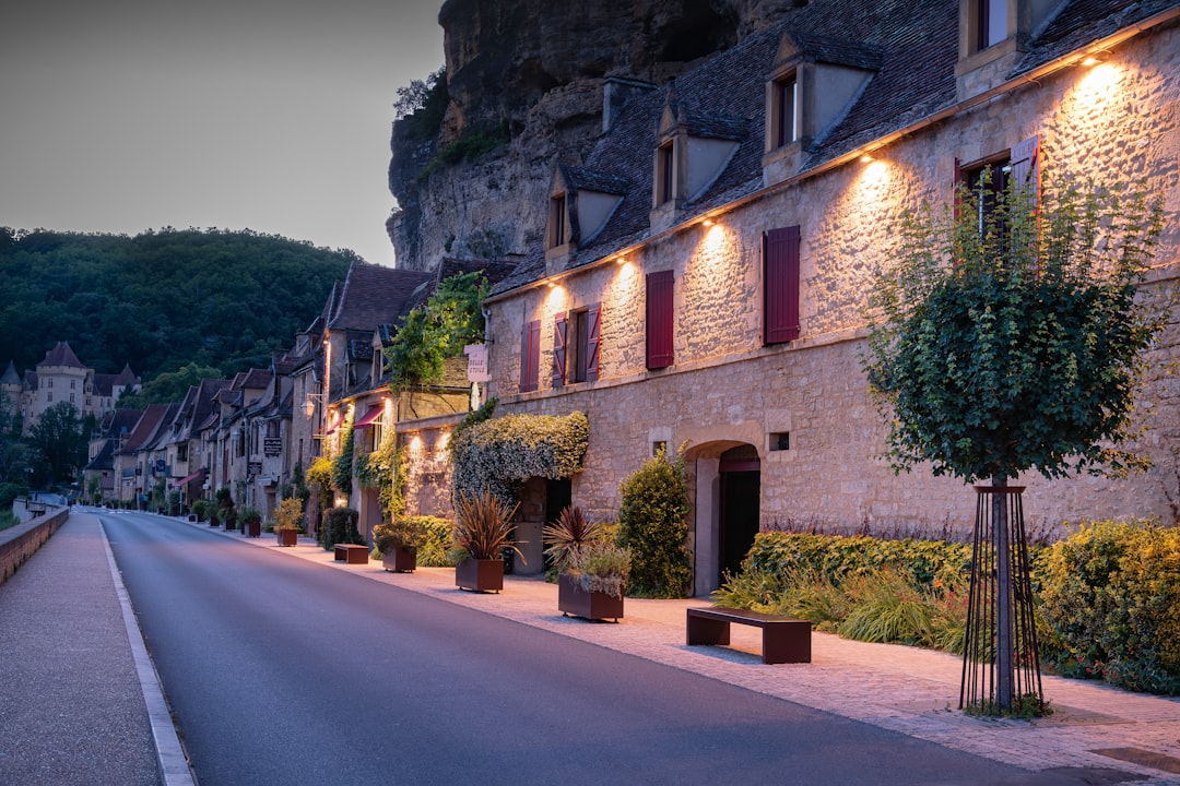 Discover La Roque-Gageac: A Gem of Nouvelle-Aquitaine - La Roque-Gageac | Secret World Trip Planner