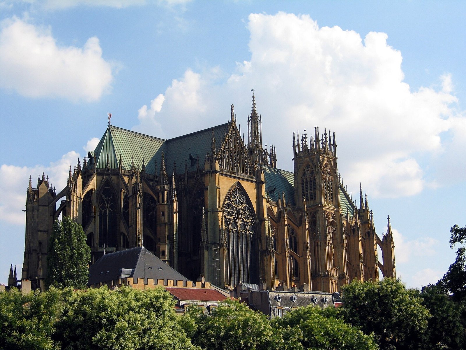 Besuch der Cathédrale de Metz: Ein Meisterwerk der Geschichte und Kunst — Metz