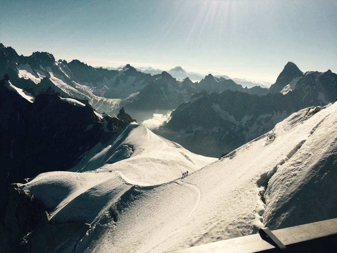 Aiguille du Midi: Un Paradiso Naturale a Chamonix - Chamonix-Mont-Blanc | Secret World Trip Planner