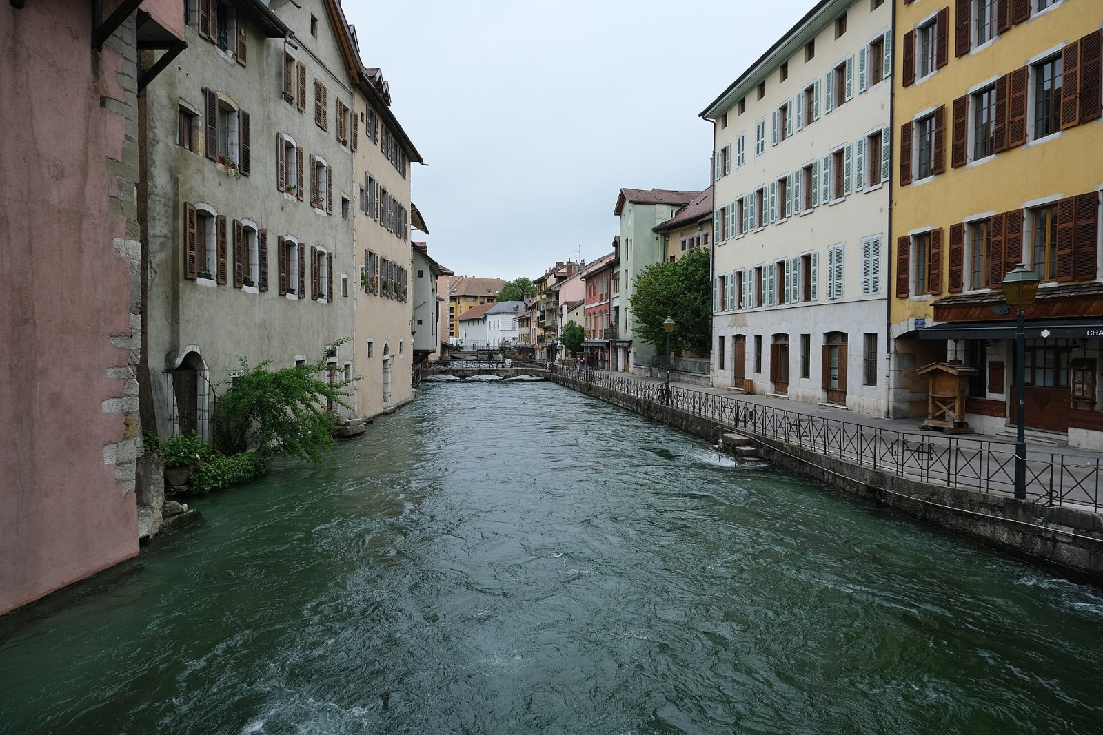 Discover the Vieille Ville of Annecy: History and Hidden Beauties - Annecy | Secret World Trip Planner