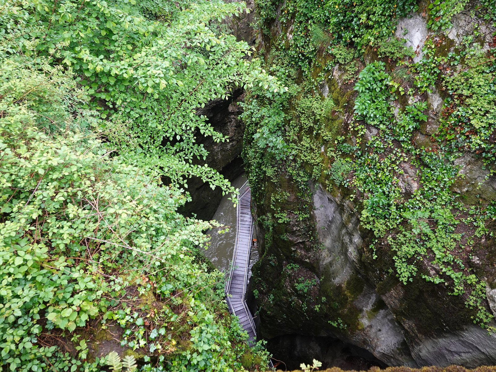 Gorges du Fier: Ein Naturparadies in Frankreich — Nonglard