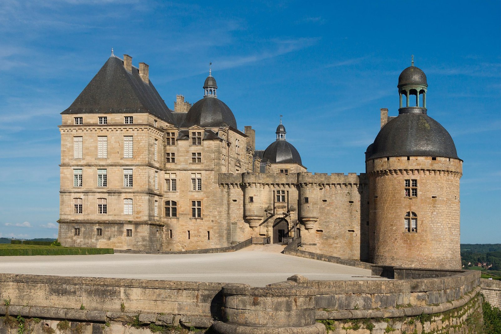 Entdecken Sie das Château de Hautefort: ein Schatz der Nouvelle-Aquitaine — Hautefort
