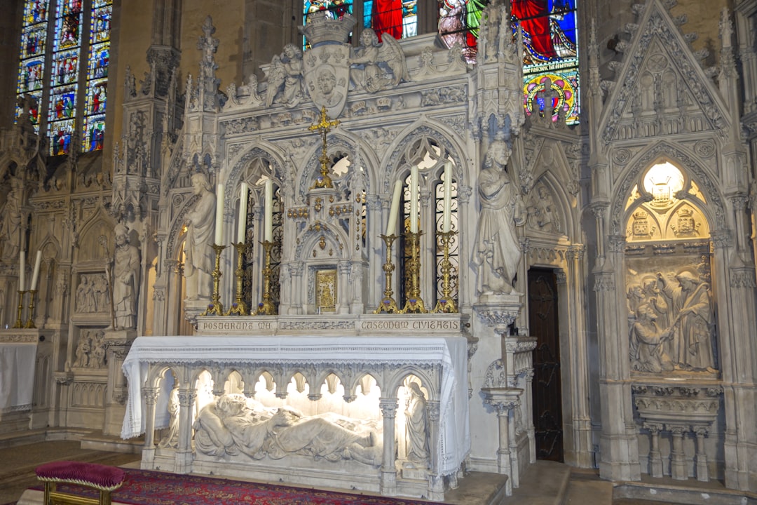 Entdecken Sie die Cathédrale Saint-Étienne in Limoges: ein kulturelles Juwel - Limoges | Secret World Trip Planner