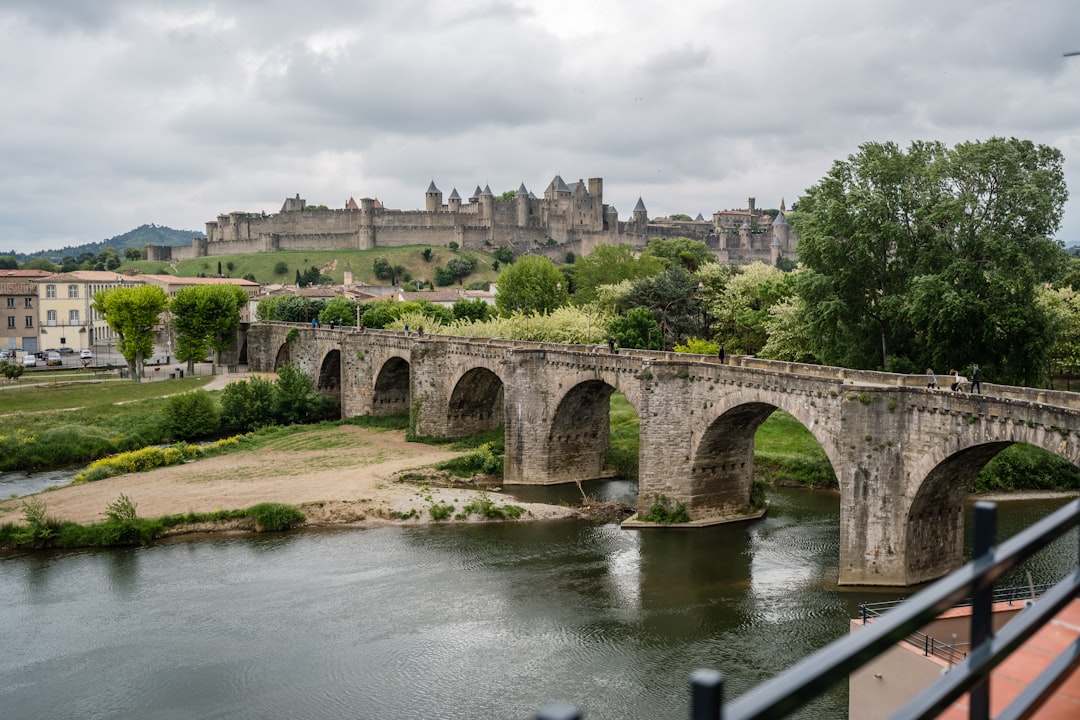 Entdecken Sie den Canal du Midi: Geschichte und Charme von Carcassonne - Carcassonne | Secret World Trip Planner