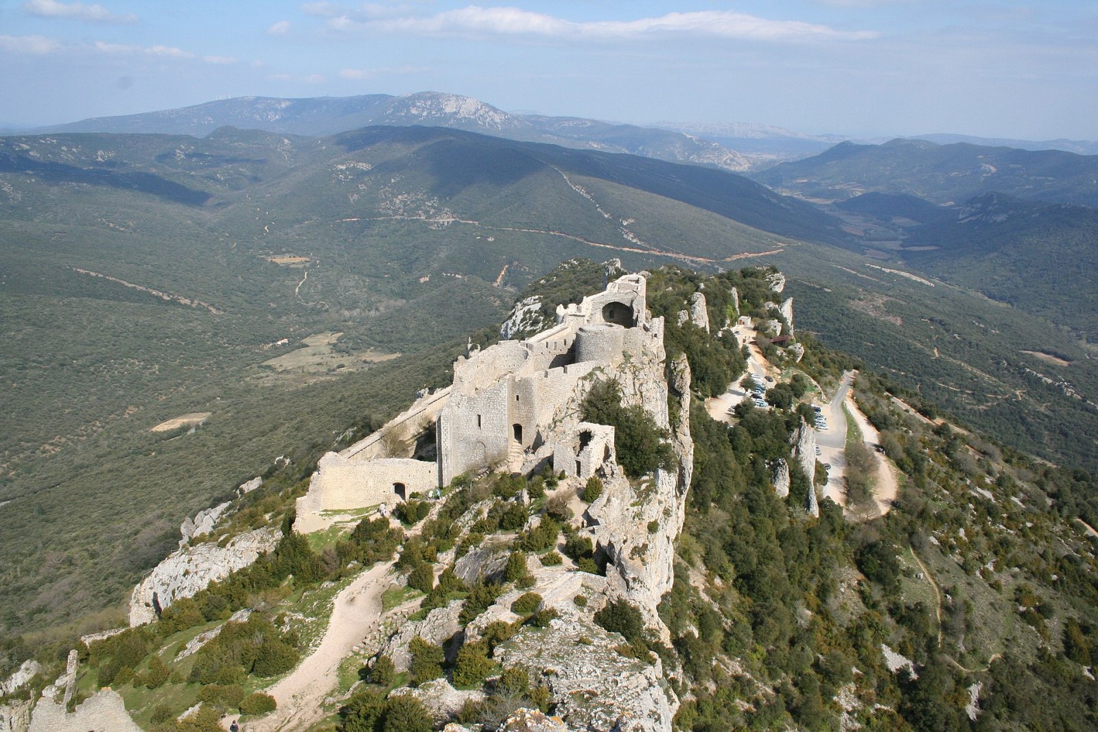 Scopri il Château de Peyrepertuse: un gioiello della storia occitana — Cucugnan