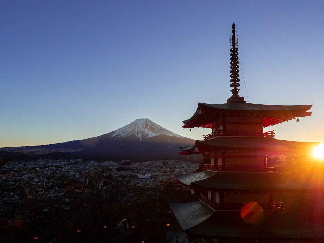 Chureito Pagoda: Ein Juwel der Geschichte und Schönheit in Fujiyoshida - Fujiyoshida | Secret World Trip Planner