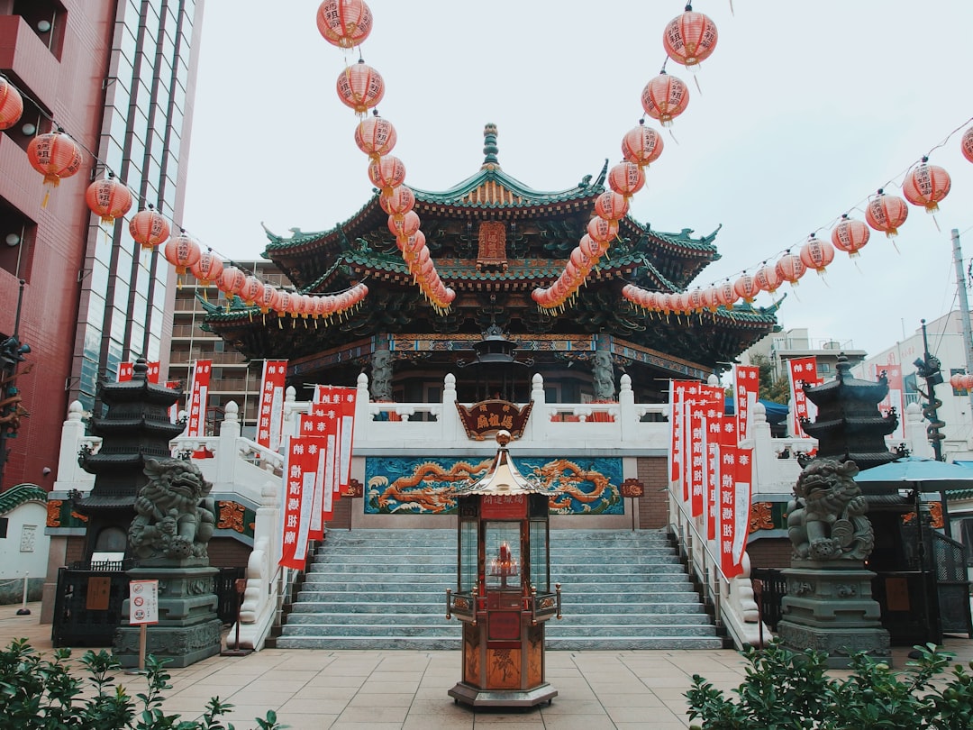 Entdecken Sie Yokohama Chinatown: Ein kulturelles Juwel in der Tokyo Bay - Yokohama | Secret World Trip Planner