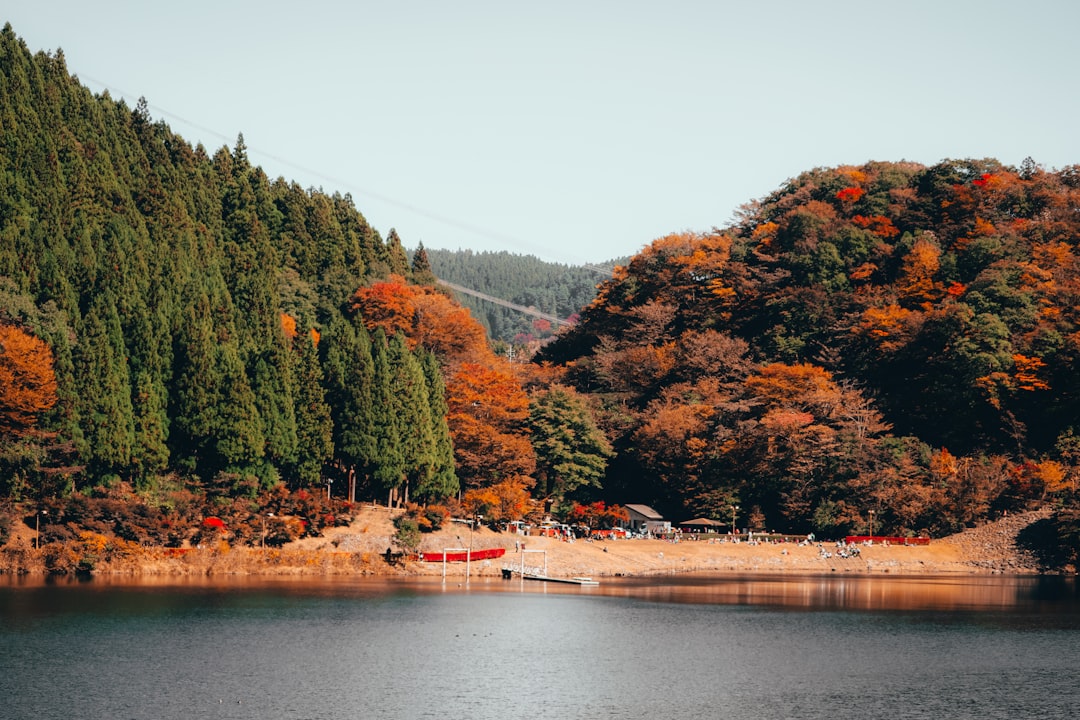 Entdecken Sie den Poroto-See: Ein Naturjuwel in Shiraoi, Hokkaido - Shiraoi | Secret World Trip Planner