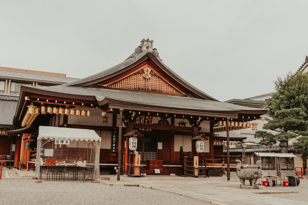 Entdecken Sie den Tofuku-ji Tempel in Kyoto: Ein Juwel der japanischen Kultur — Kyoto