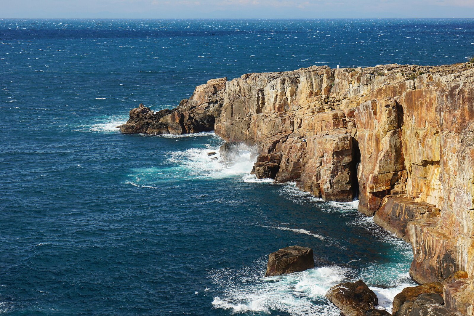 Discover the Majestic Sandanbeki Cliffs in Shirahama — Shirahama