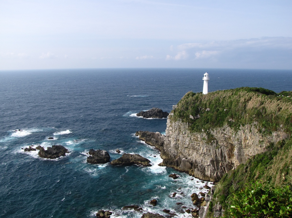 Scopri il Faro di Cape Ashizuri: Un Gioiello del Giappone — Tosashimizu
