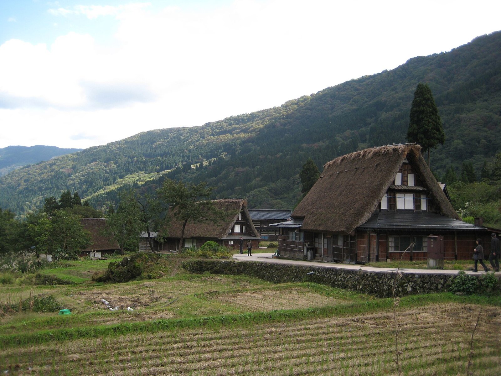 Entdecken Sie Gokayama: Ein historischer Schatz Japans — Nanto