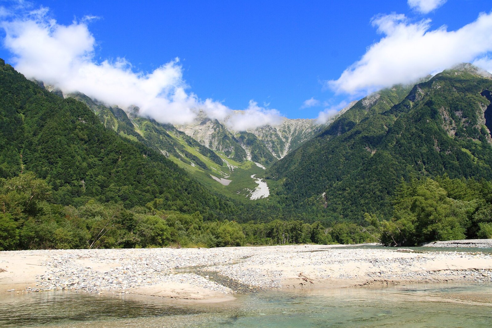 Kamikochi: Ein Paradies in den japanischen Alpen - Matsumoto | Secret World Trip Planner