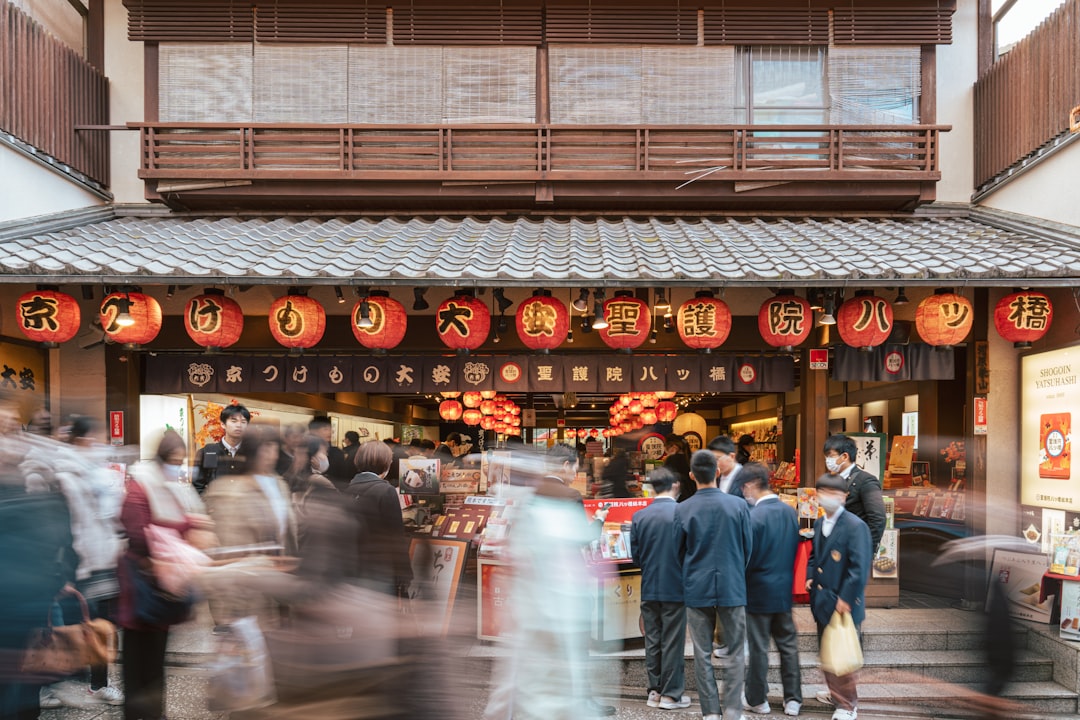 Scopri il Nishiki Market di Kyoto: un viaggio nei sapori giapponesi - Kyoto | Secret World Trip Planner