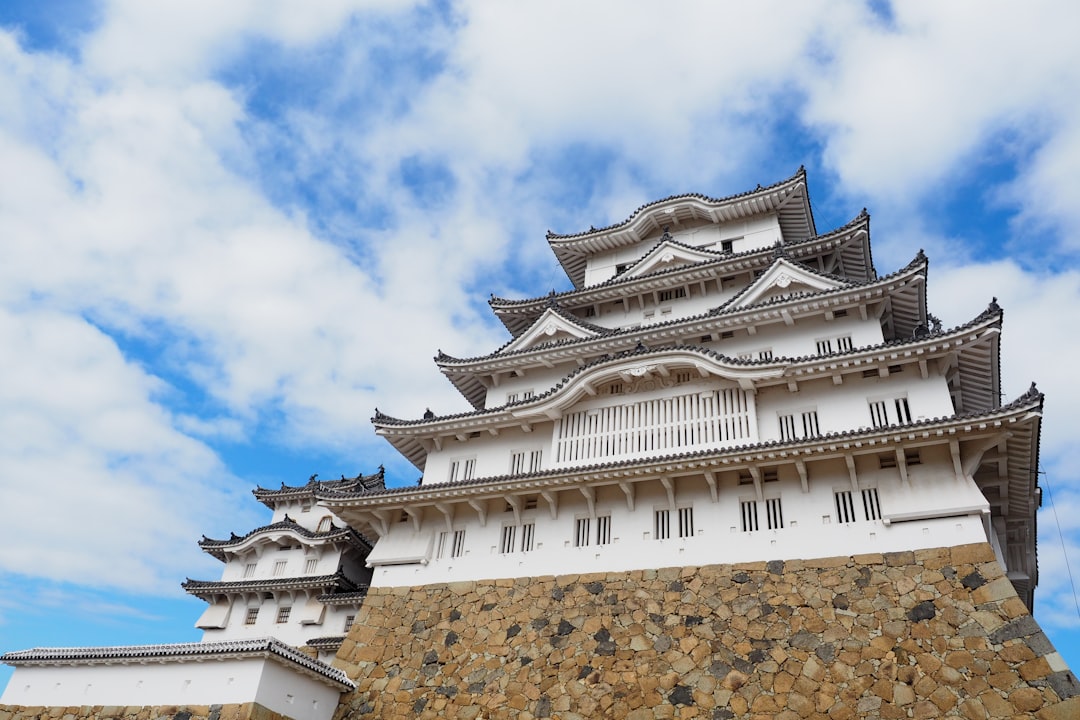 Entdecke das Himeji-Schloss: das Juwel des japanischen Kansai - Himeji | Secret World Trip Planner