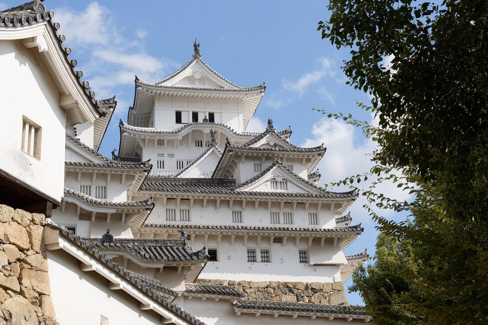 Entdecke das Himeji-Schloss: das Juwel des japanischen Kansai - Himeji | Secret World Trip Planner