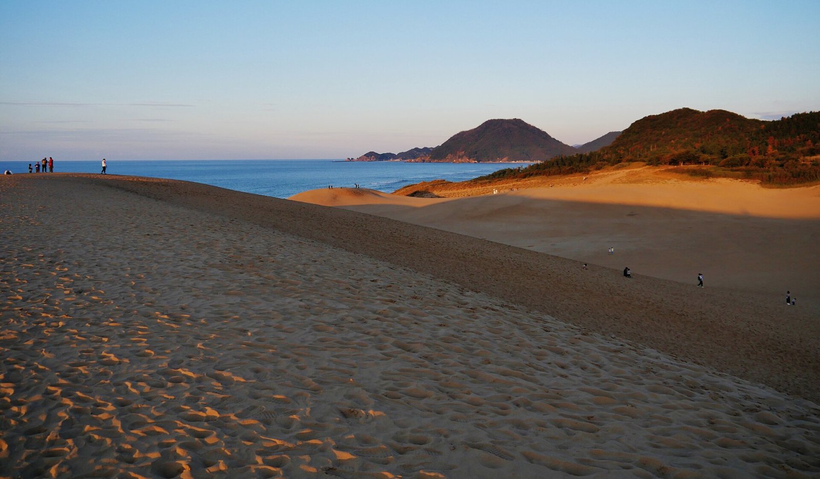 Entdecken Sie die Tottori-Dünen: ein Juwel der japanischen Natur - Tottori | Secret World Trip Planner