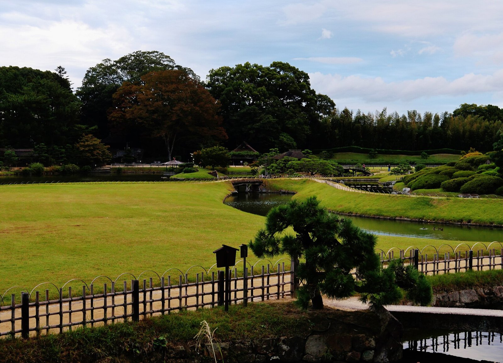 Discover Okayama's Kōrakuen Garden: A Natural Haven in Japan - Okayama | Secret World Trip Planner