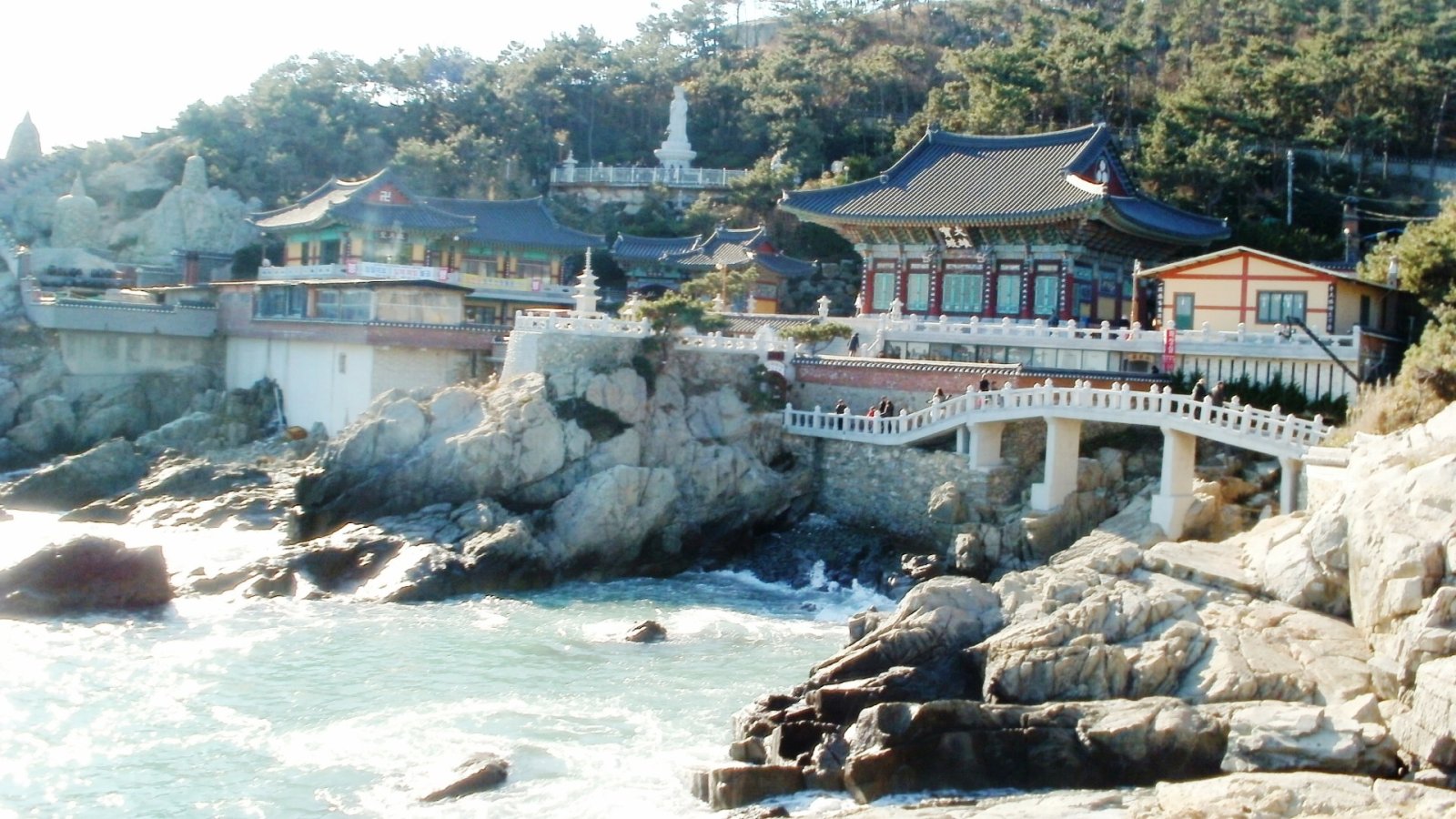 Scopri il Tempio Haedong Yonggungsa a Busan: un gioiello culturale - Gijang | Secret World Trip Planner
