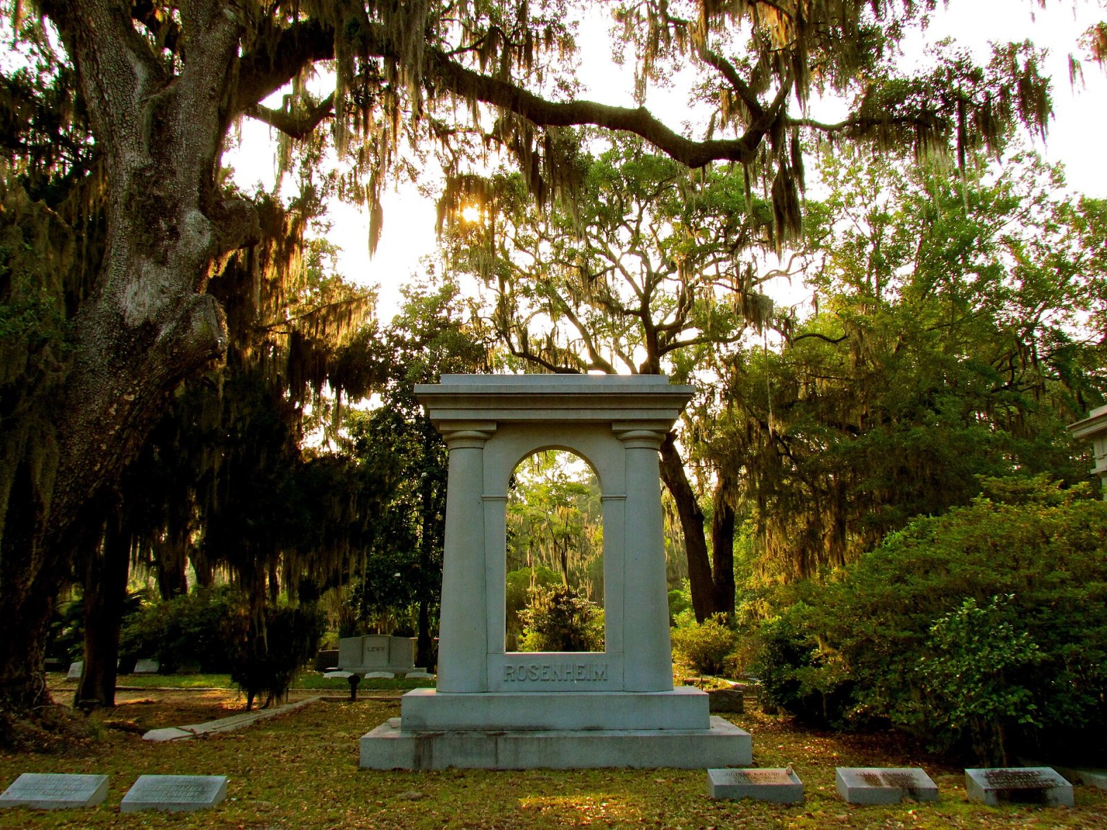 Entdecken Sie den Bonaventure Cemetery: ein Schatz von Savannah