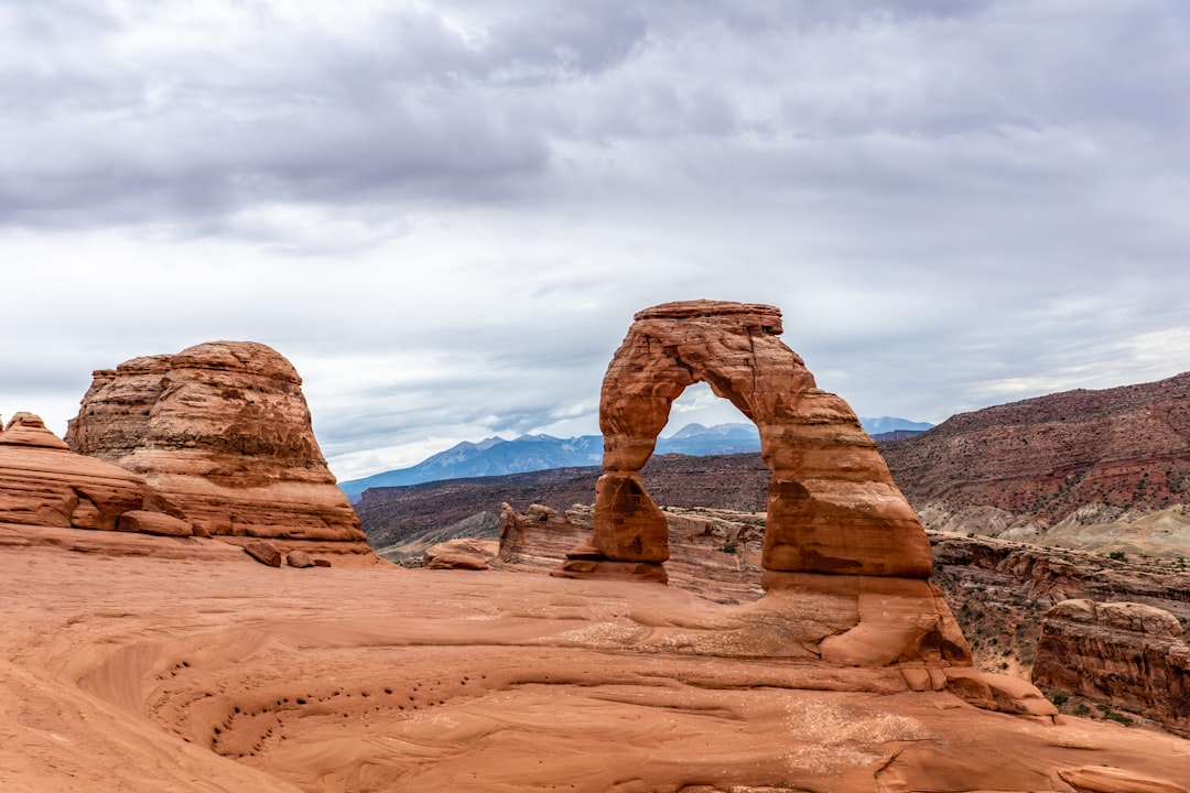 Entdecken Sie die Magie des Arches Nationalparks in Utah — Yulin