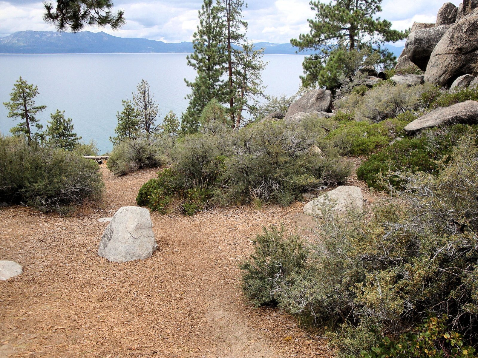 Discover Lake Tahoe: A Natural Paradise Between California and Nevada | Secret World Trip Planner