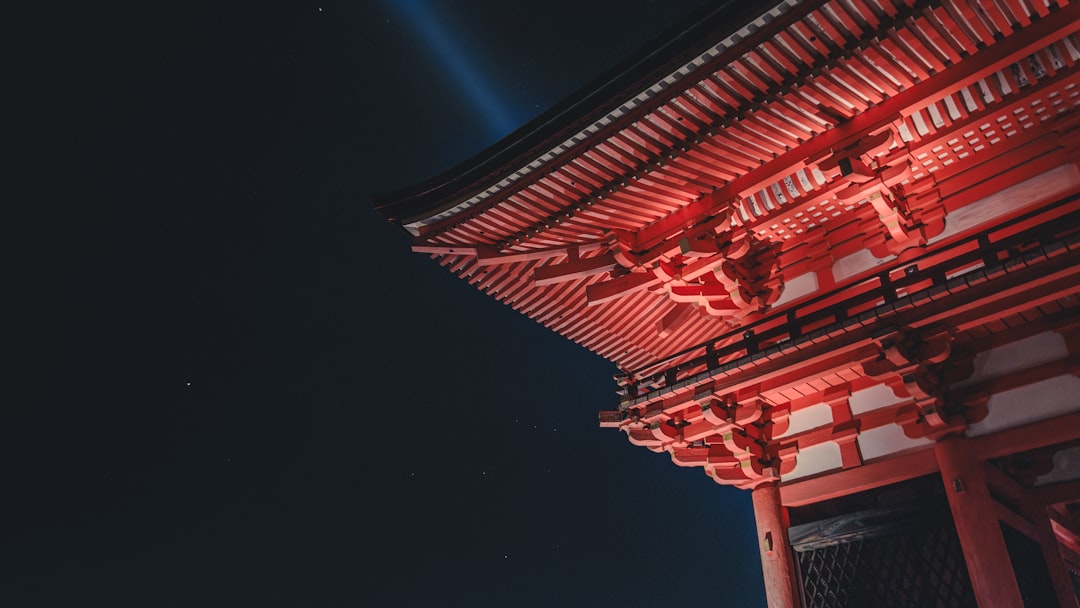 Karesansui: Die Magie der Zen-Gärten in Kyoto - Kyoto | Secret World Trip Planner