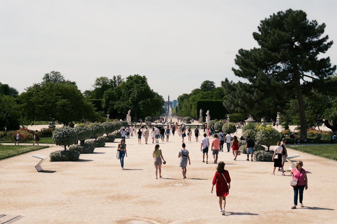 Giardino delle Tuileries: Un Angolo di Bellezza a Parigi - 75001 Parigi | Secret World Trip Planner