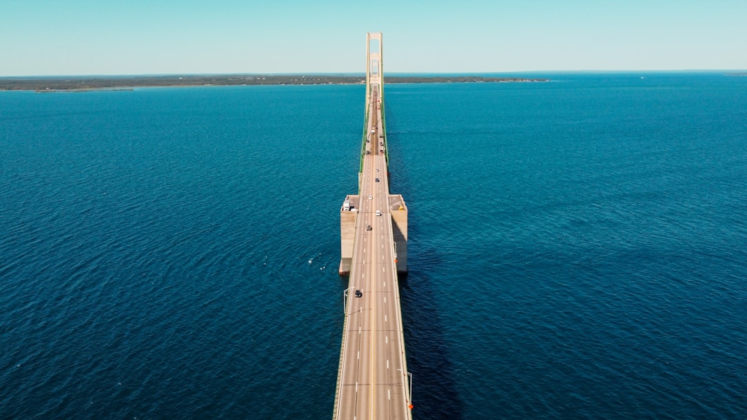 Mackinac-Brücke: Eine Verbindung zwischen zwei Welten - Mackinaw City | Secret World Trip Planner